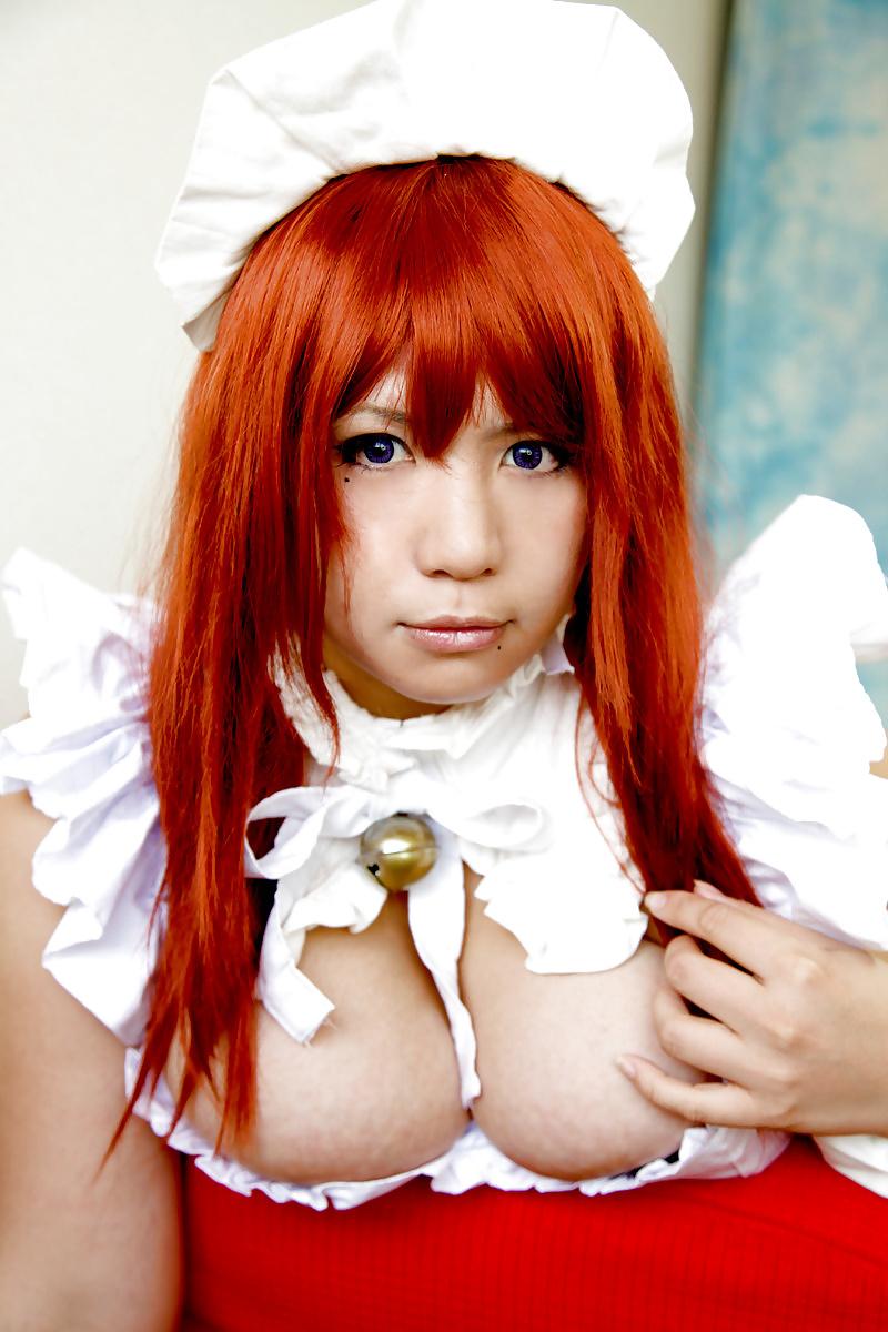 15P Japanese maid wants to see you wank in front of her
