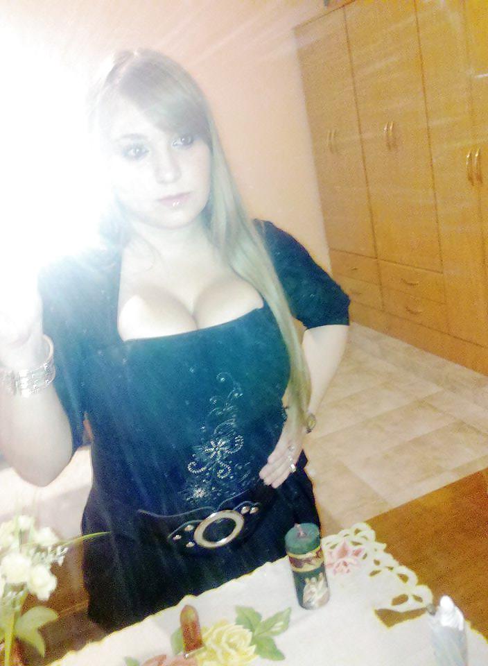 24P Babes with great boobs!