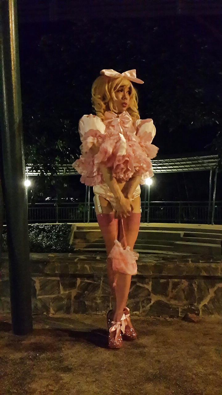 19P Asian Sisy maid in pink