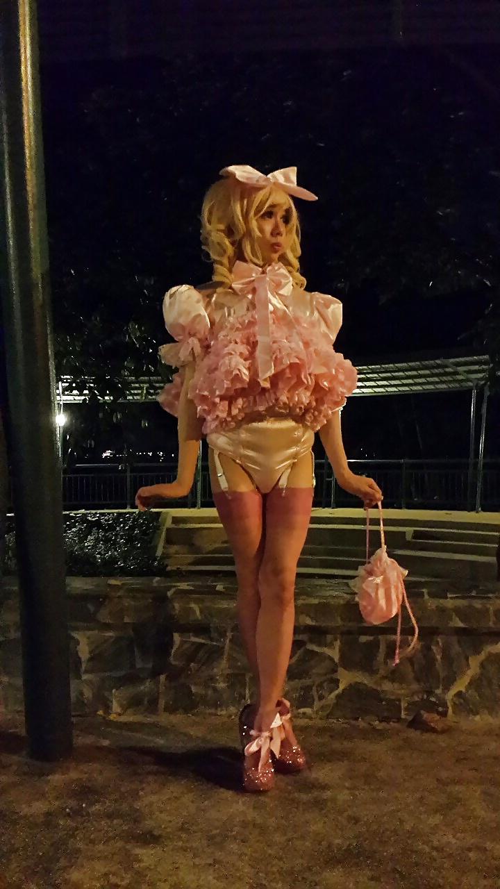 19P Asian Sisy maid in pink