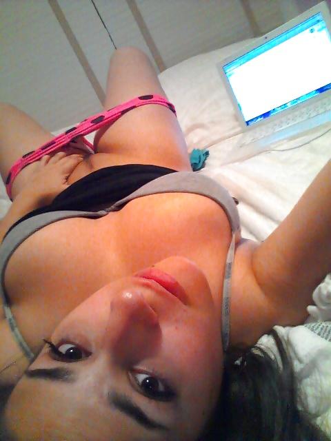 25P Sexy Babes with Perfect Pussies 2