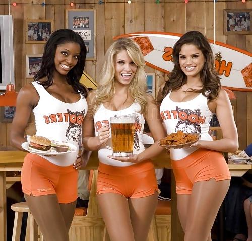 18P Hooters Babes Which one would you fuck and how?! 