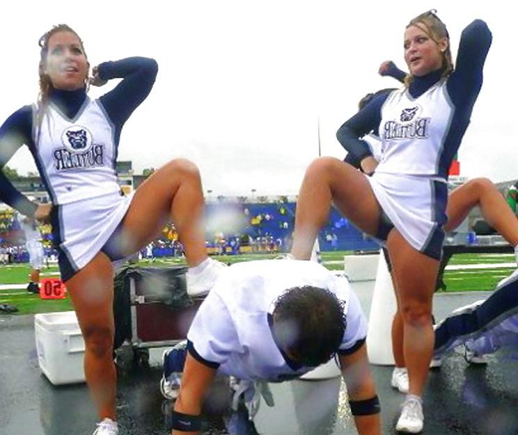 12P Sporty babes - cheerleaders