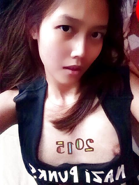 25P Pretty Indonesian girl