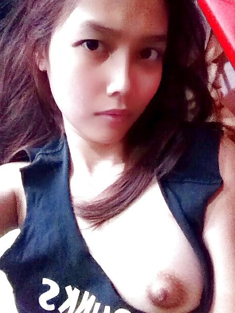 25P Pretty Indonesian girl