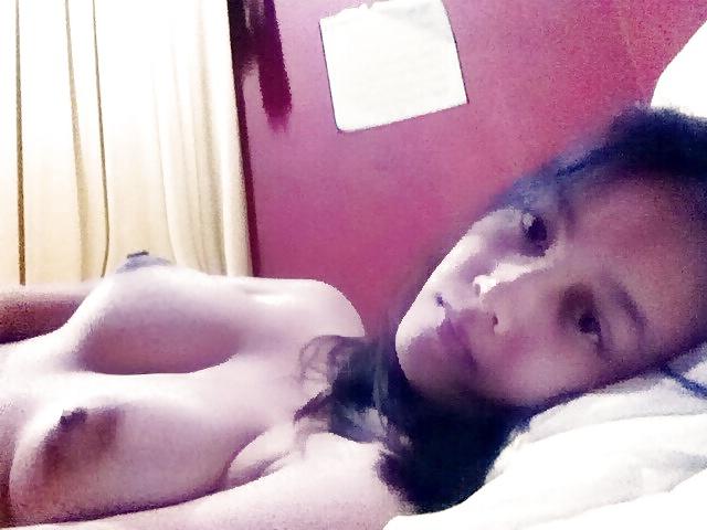 25P Pretty Indonesian girl