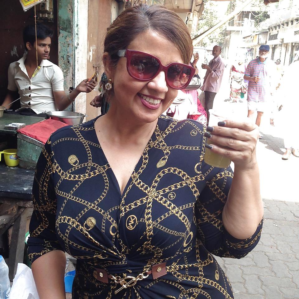4P MRS TALWAR (sexy indian milf)