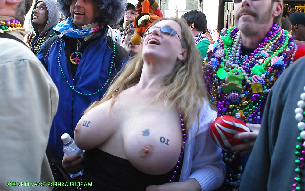 25P Voyeurism - Mardi Gras Carnival