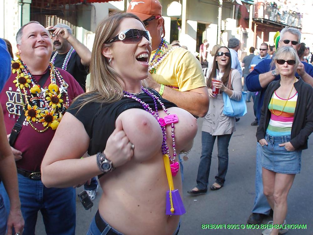 25P Voyeurism - Mardi Gras Carnival