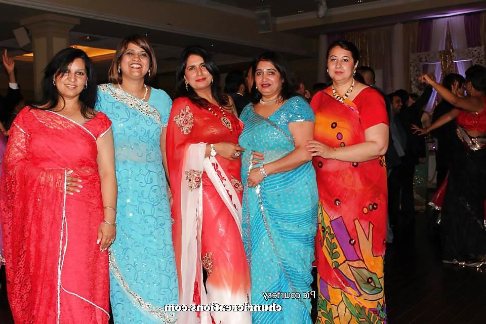 25P Hot indian Moms