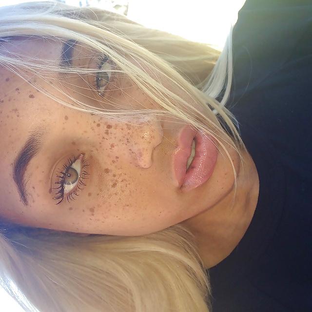 20P Freckle ebony beauty