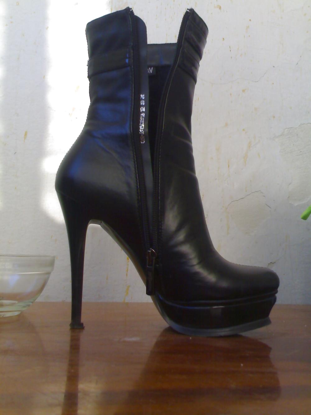7P Fuck and cum on co-workers boots
