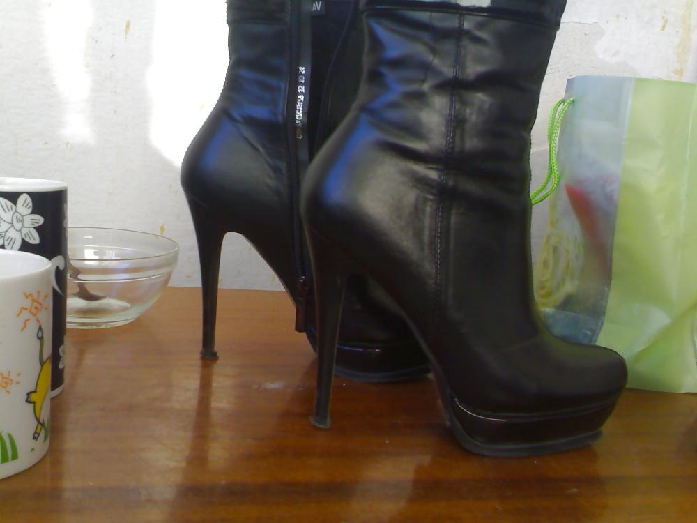 7P Fuck and cum on co-workers boots