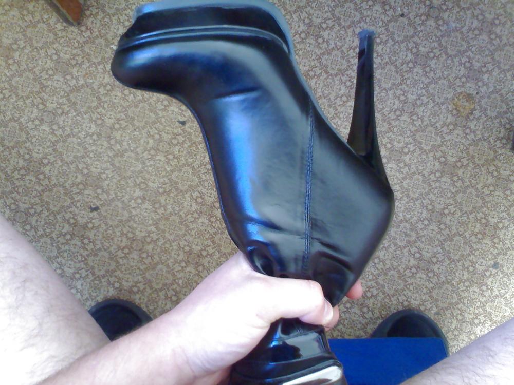 7P Fuck and cum on co-workers boots