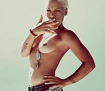 5P Hot Smoking Celebs
