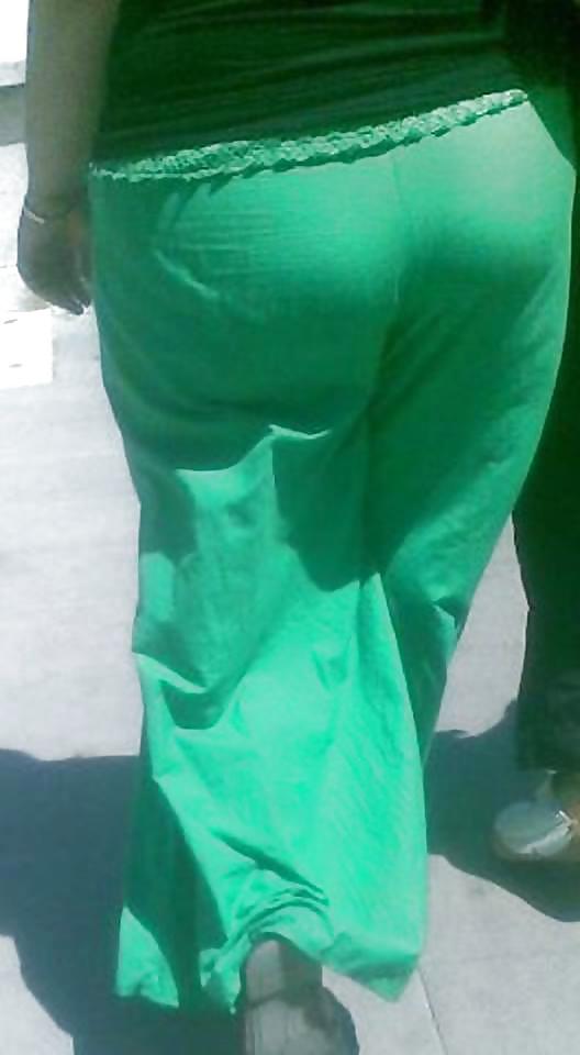 25P Egyptian mom ass