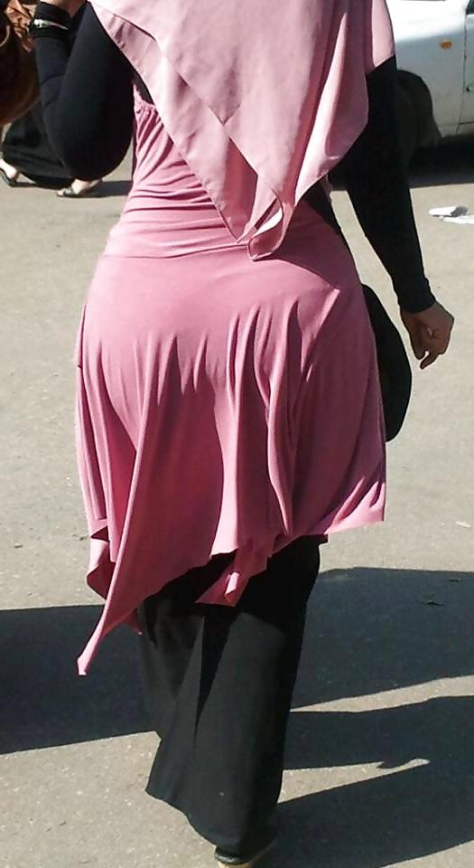 25P Egyptian mom ass