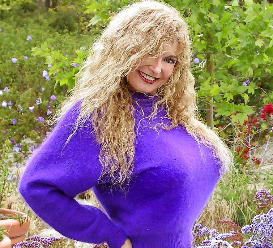 25P Big Tits Tight Sweaters