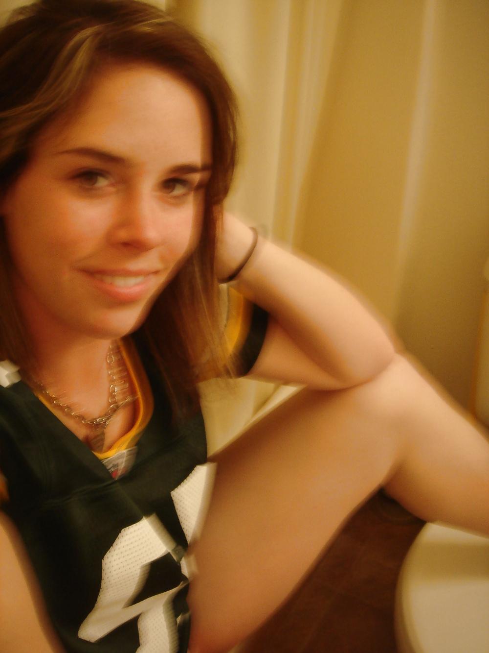 25P Sexy girls who love american football