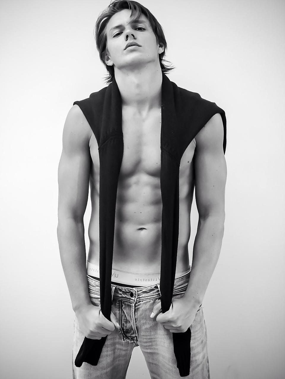 25P Gay Guys Eye Candy 2