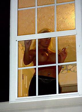 25P Amy Smoking Slut
