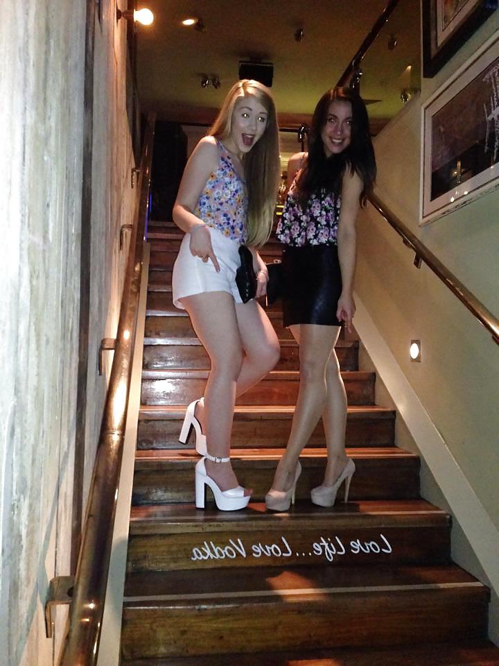 25P Anglaises en talon Engilsh babes in high heels ep8