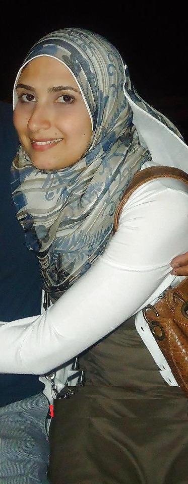 18P Egyptian wife