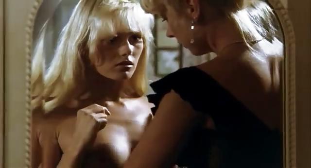 25P Hot Babes From Cult Movies