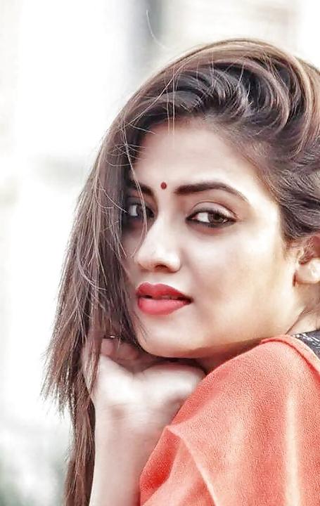 25P HOT INDIAN GIRLS