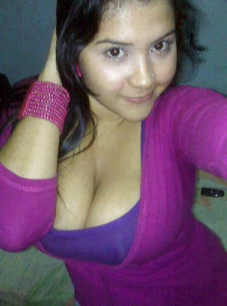 25P Hot indian moms
