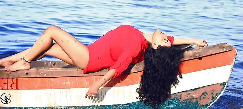 23P DESI HOT BABES