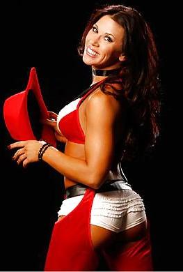 19P WWE TNA diva Mickie James big ass and big tits