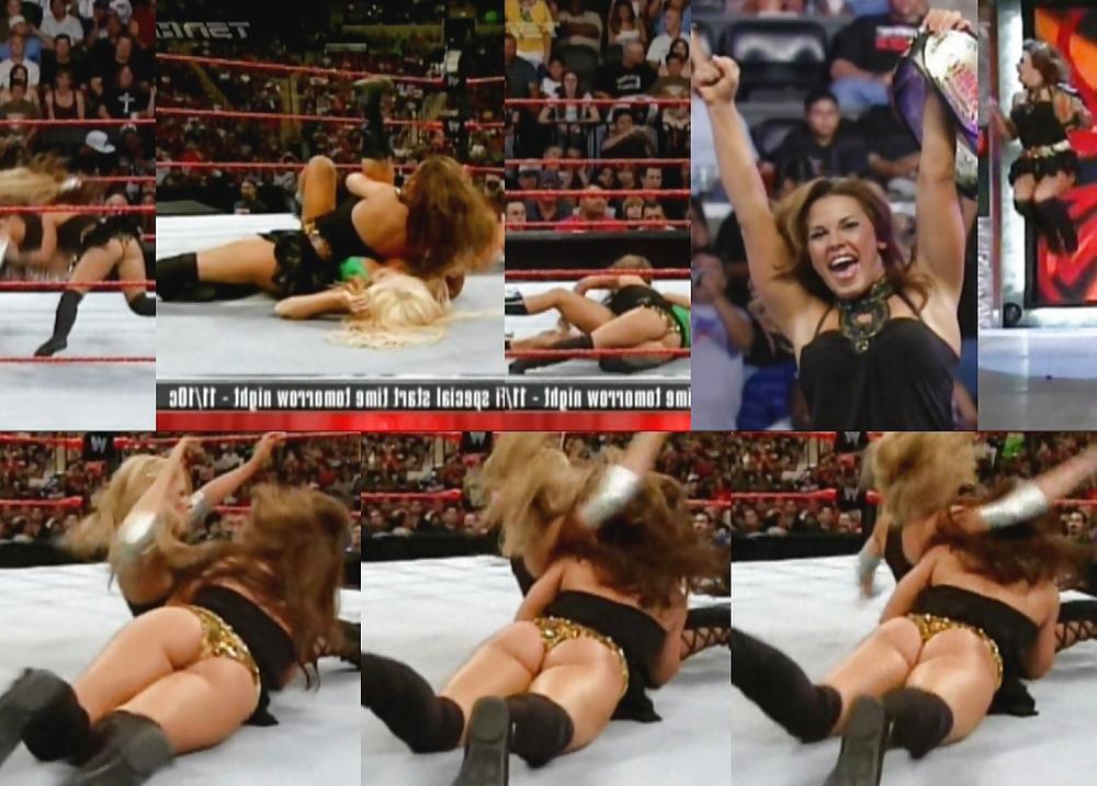 19P WWE TNA diva Mickie James big ass and big tits