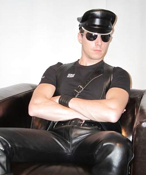 7P How i lke see gays and men upload helle