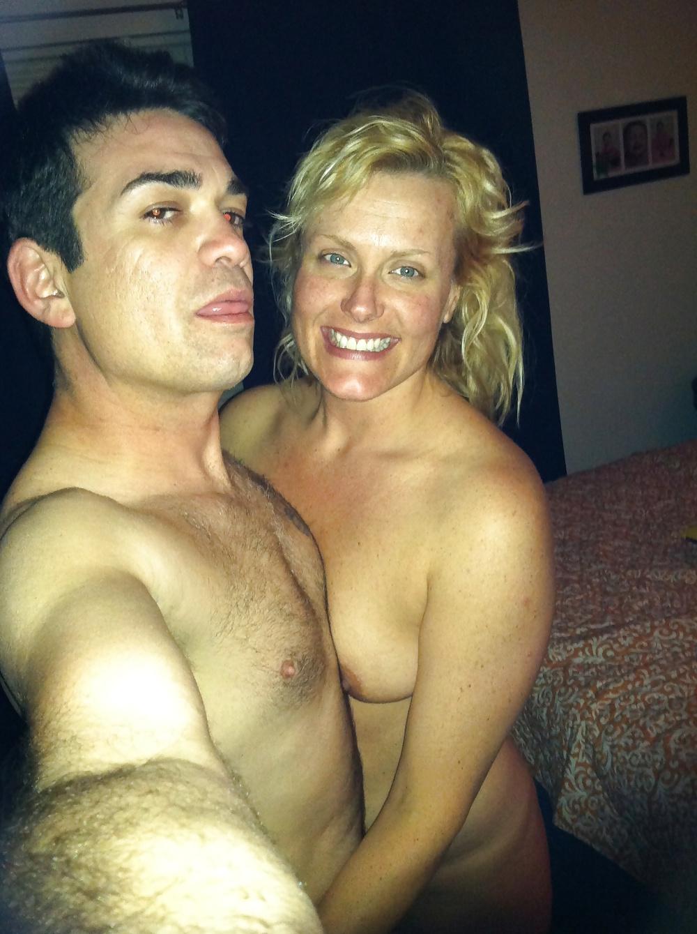 7P Dickin' Down Married Blondes