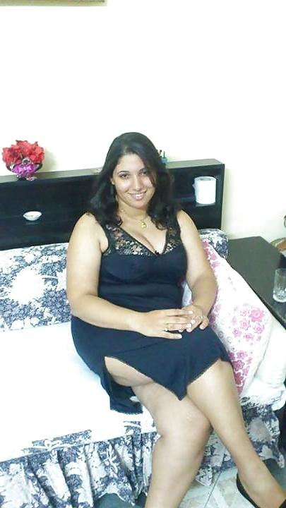 25P Egyptian wife 