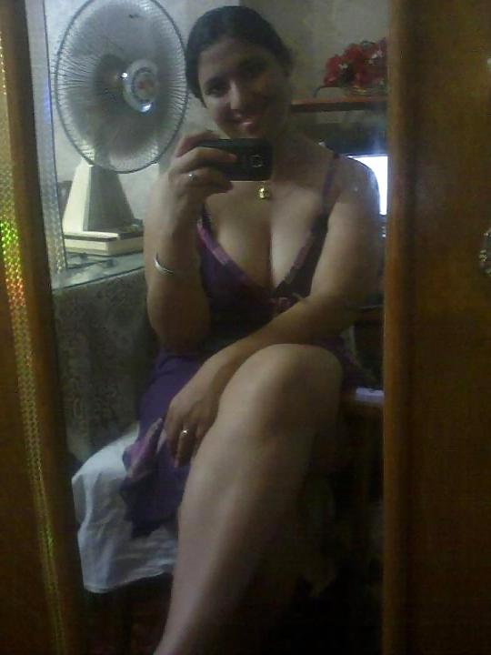 25P Egyptian wife 