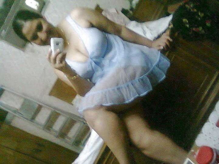 25P Egyptian wife 