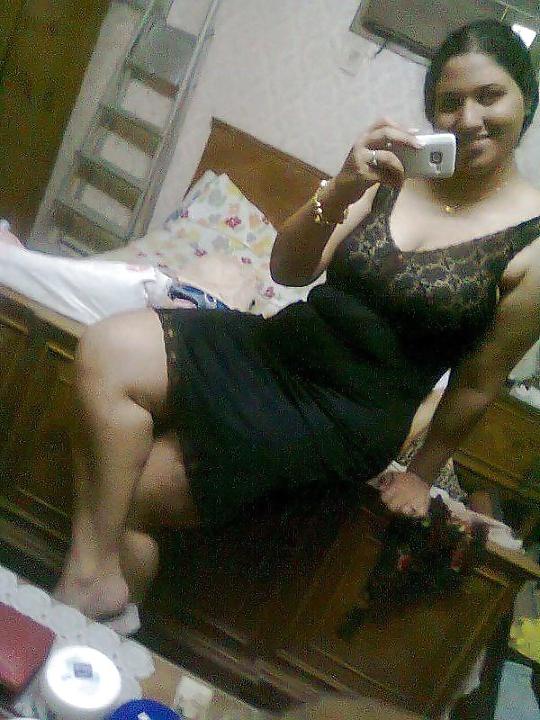 25P Egyptian wife 