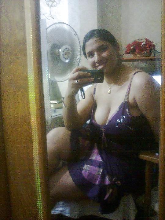 25P Egyptian wife 