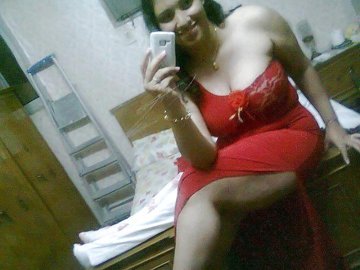 25P Egyptian wife 