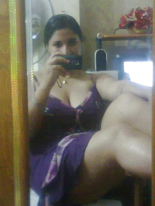 25P Egyptian wife 
