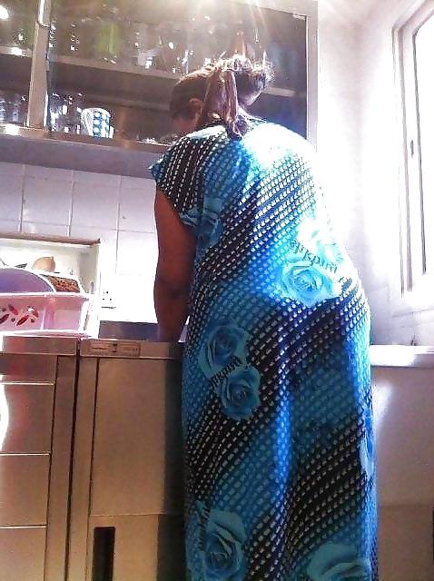 5P Notre femme de menage ( Our Maid)