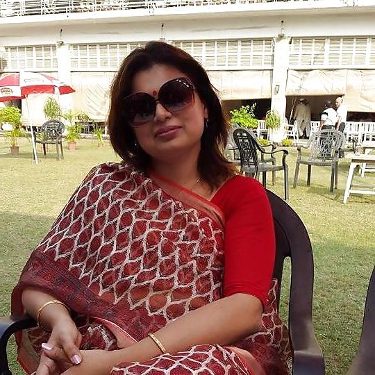 25P Sexy Indian Moms (never seen in internet before)
