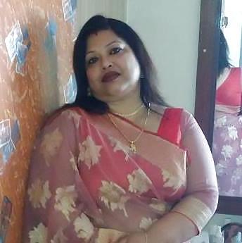 25P Sexy Indian Moms (never seen in internet before)
