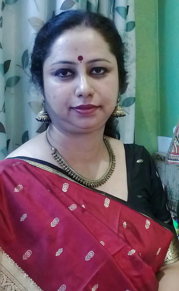 25P Sexy Indian Moms (never seen in internet before)