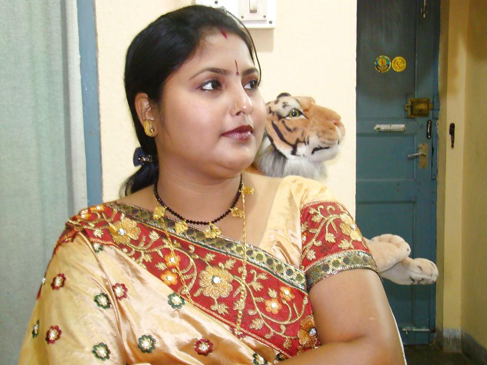 25P Sexy Indian Moms (never seen in internet before)