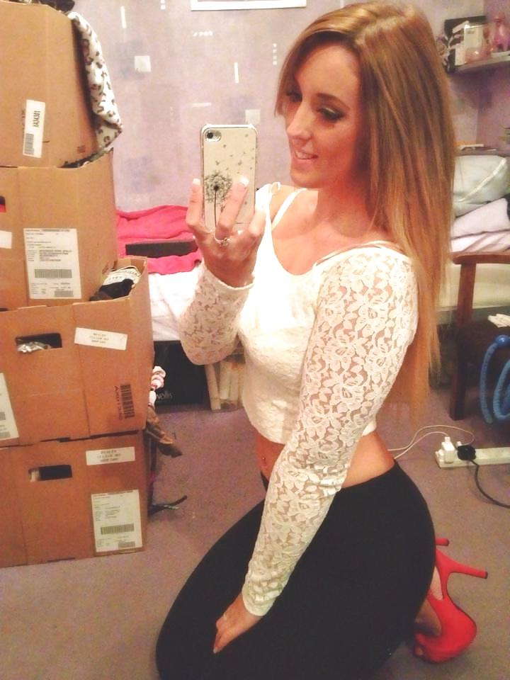 25P Anglaises en talon Engilsh babes in high heels ep9
