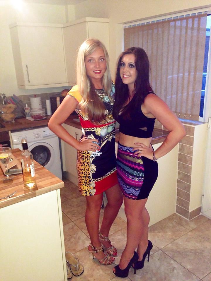 25P Anglaises en talon Engilsh babes in high heels ep9