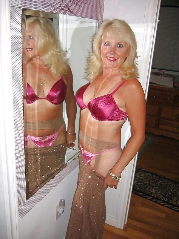 25P Mirror babes
